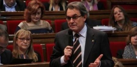Artur Mas, en el pleno del Parlament.