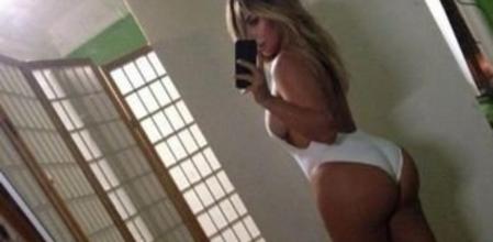 Un 'selfie' de la modelo y actriz estadounidense Kim Kardashia