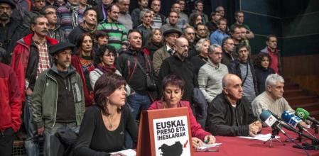 El Colectivo de Presos Políticos Vascos (EPPK) ha organizado un acto en el Kafe Antzoki de Durango con etarras excarcelados a raíz de la derogación de la doctrina Parot