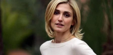 La actriz Julie Gayet