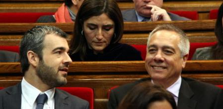 El portavoz del PSC en el Parlament, Maurici Lucena, y el primer secretario del PSC, Pere Navarro