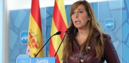 La presidenta del PPC en rueda de prensa.