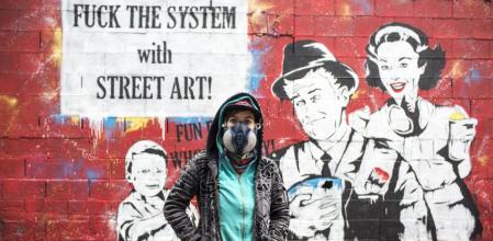 Uno de los murales de graffiti realizados en los antiguos Encants Vells durante el festival Ús Barcelona