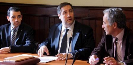 El conseller Pelegrí, durante la reunión con el sector porcino y los grupos políticos.