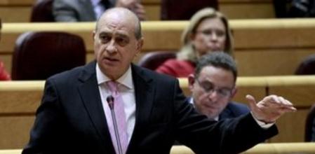 El ministro del Interior, Jorge Fernández Díaz, durante su intervención en la sesión de control al Ejecutivo hoy en el pleno del Senado.