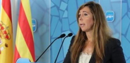 La presidenta del PPC, Alícia Sánchez-Camacho, en rueda de prensa.