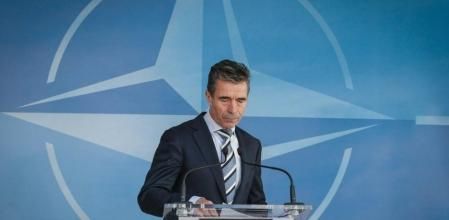 El secretario general de la OTAN, el danés Anders Fogh Rasmussen, antes de la reunión urgente de la Alianza atlántica