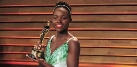 Lupita Nyong'o en la Vanity Fair Oscar Party hosted by Graydon Carter