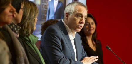 El primer secretario del PSC, Pere Navarro, en rueda de prensa en la sede de los socialista catalanes de Barcelona
