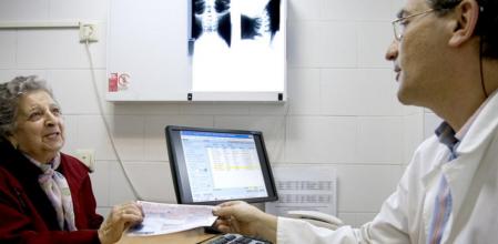 El tratamiento de la tos nerviosa es complejo y en ocasiones, además de medicación, hay que emplear fármacos para la ansiedad