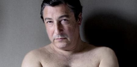 El chef Joan Roca posando para el suplemento 'Quién' de Guyana Guardian