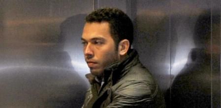 Alberto Isla ha acudido al Hospital Parque de San Antonio de Málaga para ver a su novia, que acaba de dar a luz