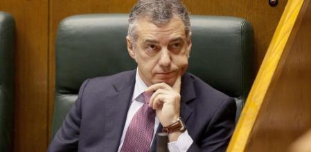 El lehendakari Íñigo Urkullu, durante el pleno de control en el Parlamento Vasco