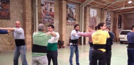 Els tallers de castells ajuden a cohesionar el Club Patí Vilafranca
