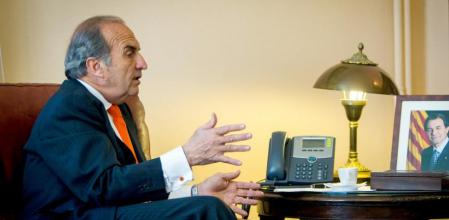 Joaquim Gay de Montellà en una de las salas de Foment del Treball, en la sede de la Via Laietana