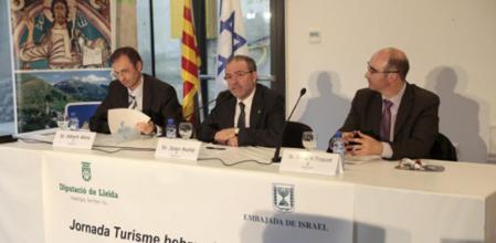 Reñé ha pedido a los empresarios turísticos del Pirineo que adapten sus ofertas durante la jornada 'Turismo hebreo y cultura judía'