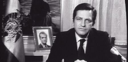 MADRID, 29-1-1981.- EL PRESIDENTE DEL GOBIERNO, ADOLFO SUAREZ, DURANTE SU ALOCUCIÓN POR TELEVISIÓN, EN LA QUE COMUNICÓ AL PAIS SU DIMISIÓN.