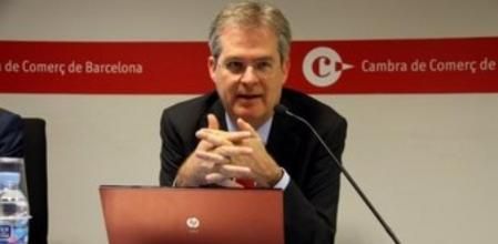 El jefe de los servicios de estudios de la Cambra, Joan Ramon Rovira durante una rueda de prensa.