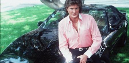 Michael Knight y Kitt, el Coche Fantástico, en una imagen de la mítica serie de los ochenta