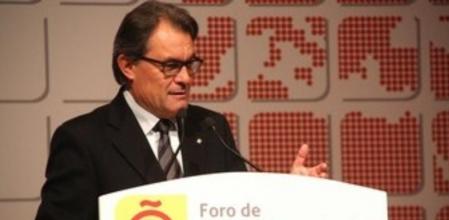 Artur Mas, president de la Generalitat, interviene ante el Foro de Marcas Renombradas Españolas, en Barcelona.