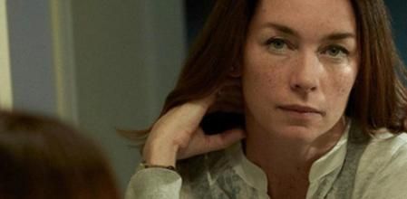 Julianne Nicholson es la protagonista de la serie estrenada por Sundance