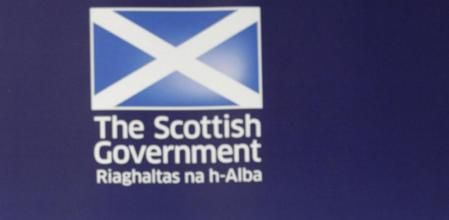 Salmond, durante su parlamento en Brujas.