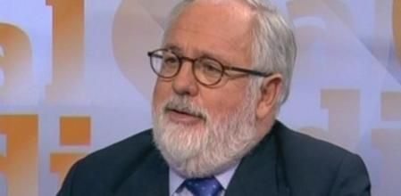 Miguel Arias Cañete, en '8 al dia'
