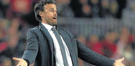 El técnico asturiano, en el Camp Nou