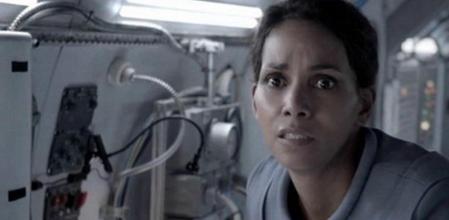 Halle Berry, en su serie 'Extant'.
