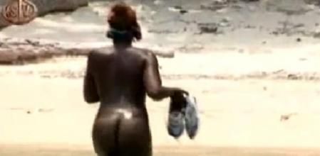 Rafa y Carolina se bañan desnudos en 'Supervivientes'