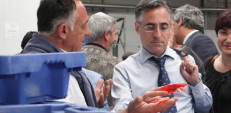 Ramon Tremosa, en la lonja de Roses