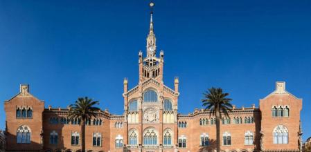 La fachada del Recinto Modernista de la actual Fundación Privada Hospital de Sant Pau