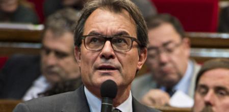 El presidente catalán Artur Mas, se dirige al pleno del Parlament de Catalunya