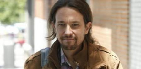 Pablo Iglesias posa para Efe durante una entrevista