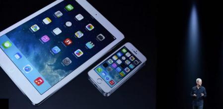 El CEO de Apple, Tim Cook, durante la presentación de iOS 8 en la Worldwide Developers Conference (WWDC) celebrada en el Moscone West Center de San Francisco