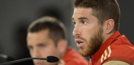 Sergio Ramos responde durante la rueda de prensa