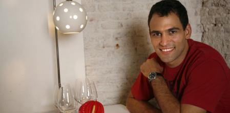 Posado del fallecido chef Dario Barrio