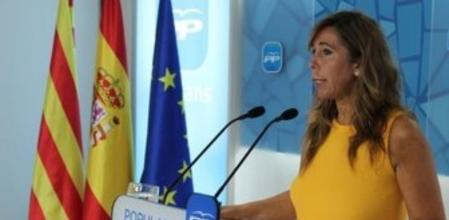 La líder del PPC, Alícia Sánchez-Camacho, en rueda de prensa