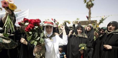 Mujeres chiíes en una concentración a favor de las fuerzas iraquíes que luchan contra los yihadistas en Karbala, en el sud de Iraq