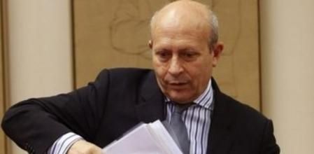 El ministro de Educación, José Ignacio Wert, ante la Comisión de Educación del Congreso de los Diputados.