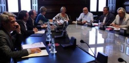 La presidenta del Parlament, Núria de Gispert, en la reunión de la Mesa