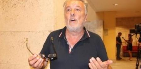 Primer plano del socialista Enric Grangel, nuevo alcalde accidental, que se postula también como el nuevo alcalde de Torredembarra