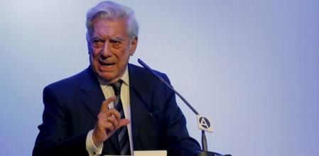Imagen del escritor Mario Vargas Llosa