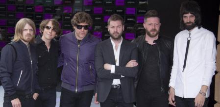 Miembros de Kasabian (Desde la izquierda): Chris Edwards, Jay Mehler, Ian Matthews, Tom Meighan, Ben Kealey y Serge, en una imagen de archivo