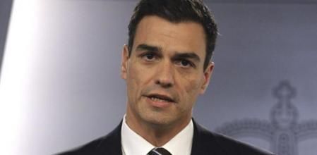 El nuevo secretario general del PSOE, Pedro Sánchez, durante la rueda de prensa ofrecida tras la reunión que ha mantenido con el presidente del Gobierno, Mariano Rajoy, esta tarde en el Palacio de la Moncloa