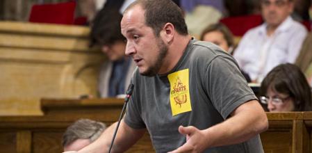 David Fernàndez, líder de la CUP, durante una intervención en el Parlament