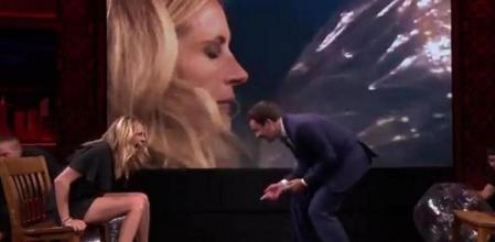 Julia Roberts y Jimmy Fallon se lo pasaron pipa tirándose pelotas