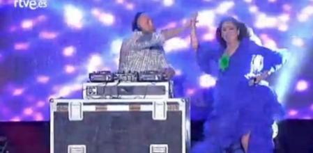 Isabel Pantoja y su hijo, Kiko Rivera, cantan juntos por primera vez en TVE