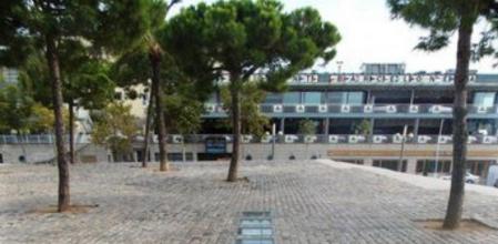 La instalación de la sucesión de Fibonacci que el artista Mario Merz diseñó para la Olimpiada Cultural en Barcelona