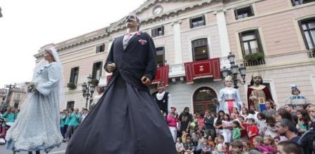 Los gegants son una de las actividades populares más destacadas de la Fiesta Mayor